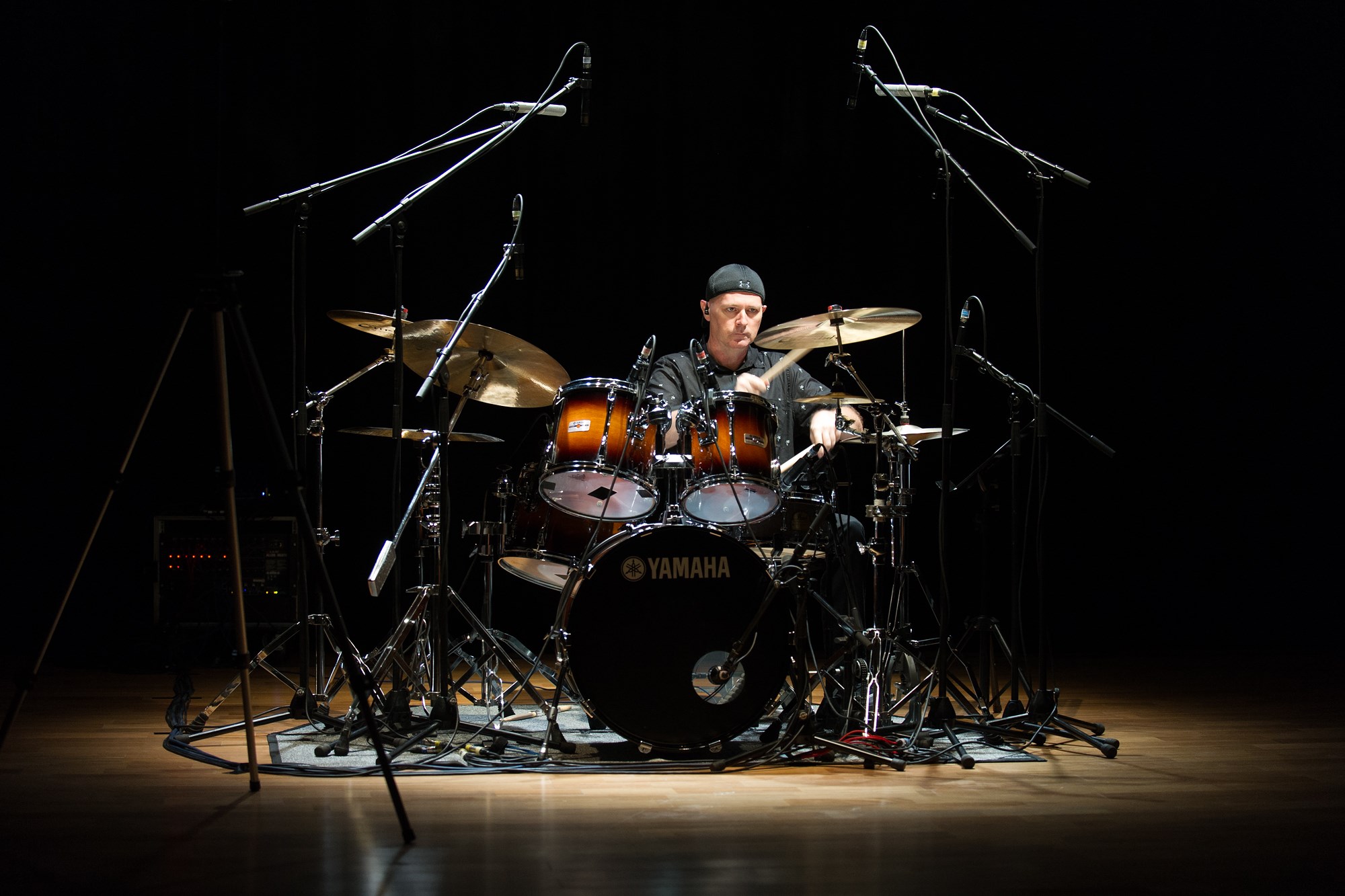 Zsolt Szentmartoni playing a gorgeous Yamaha kit on stage